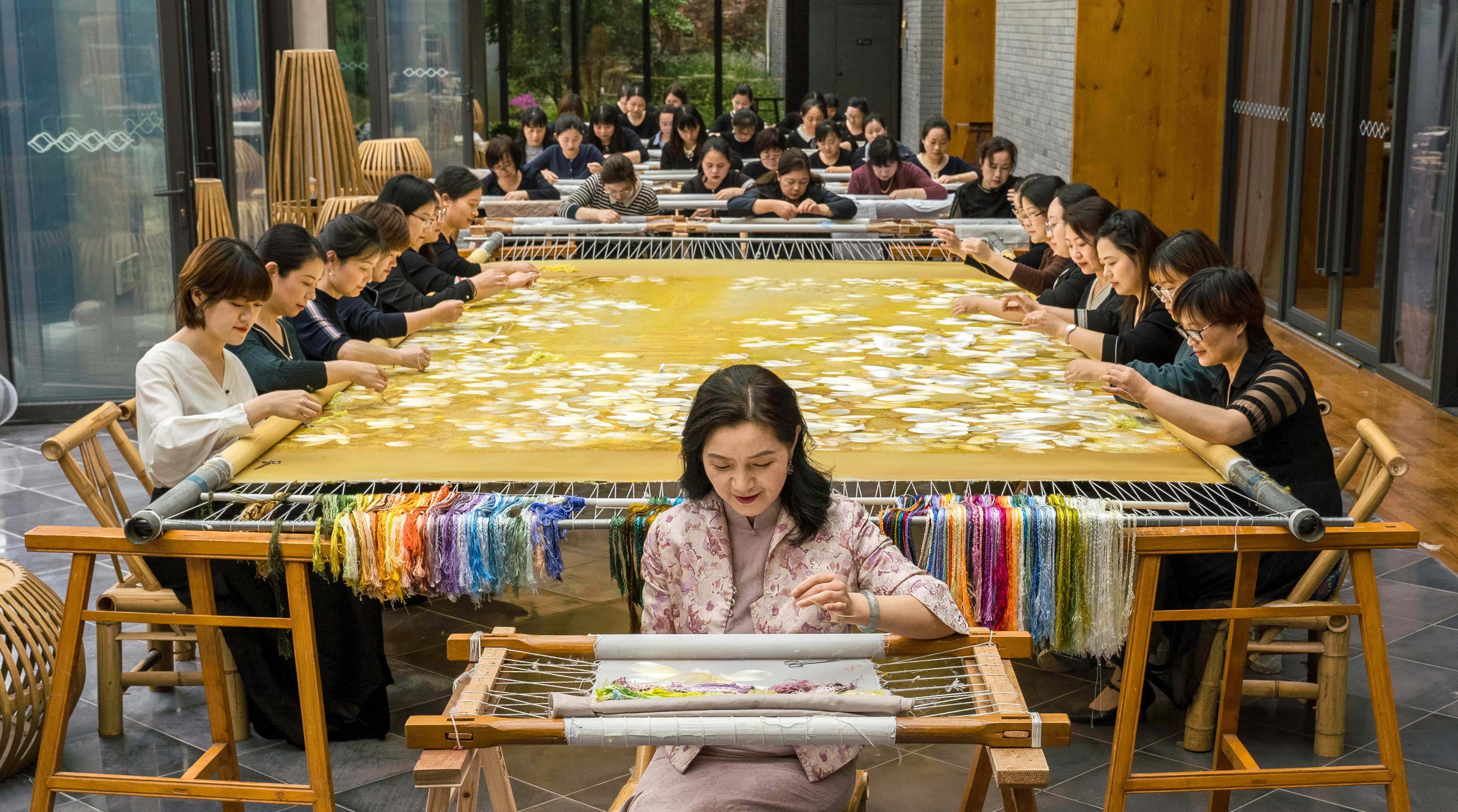 姚建萍領銜創作《初心盛放》.jpg